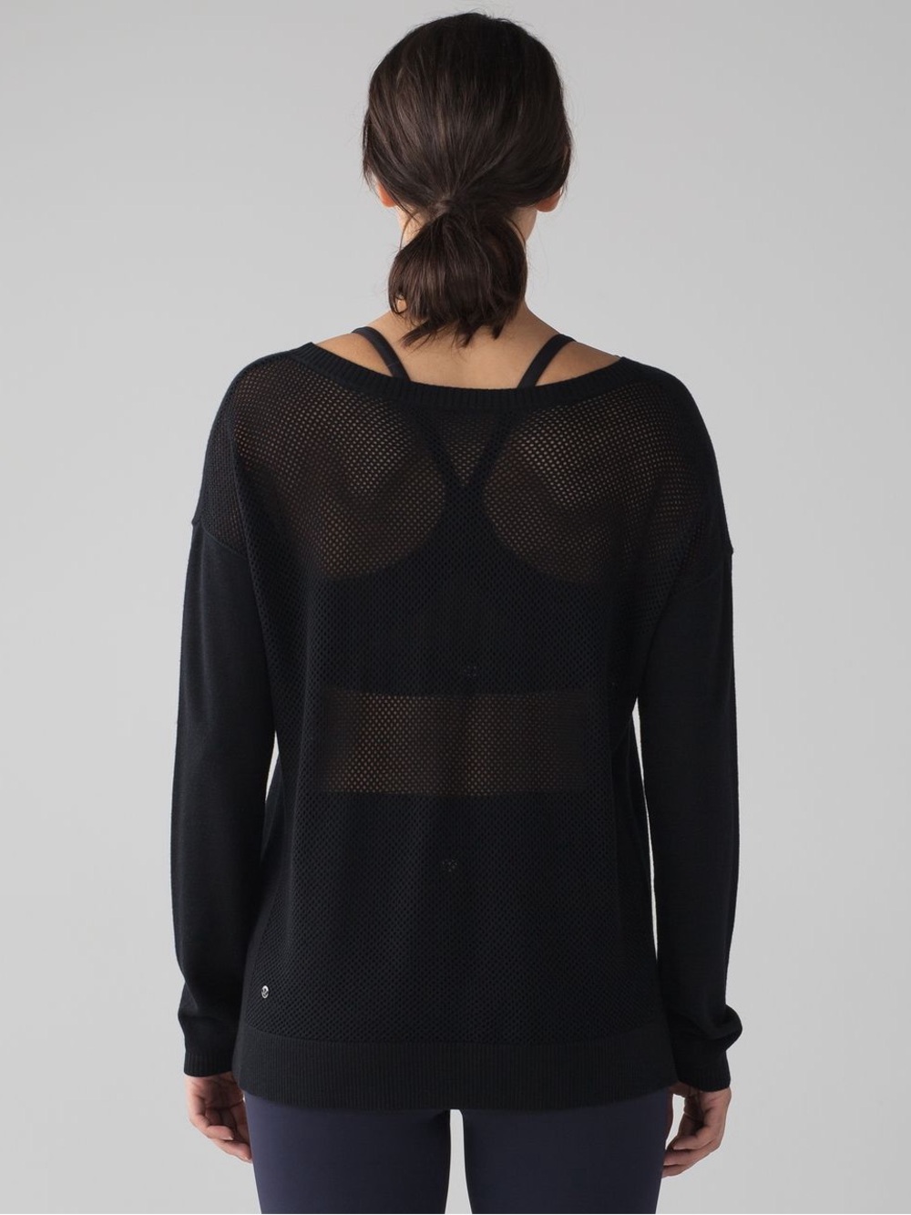 H114 LULULEMON Well Being Sweater